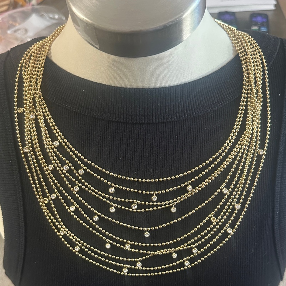 Elegant Gold Beaded Necklace